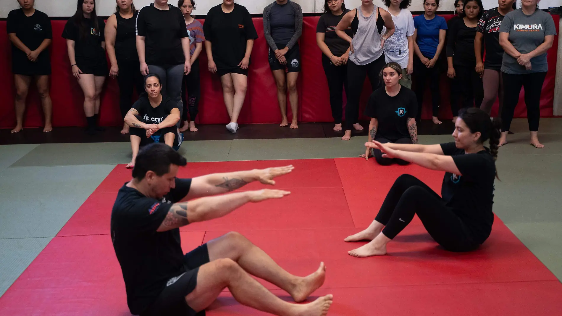 Ofrecen taller gratuito de defensa personal para niñas y mujeres 